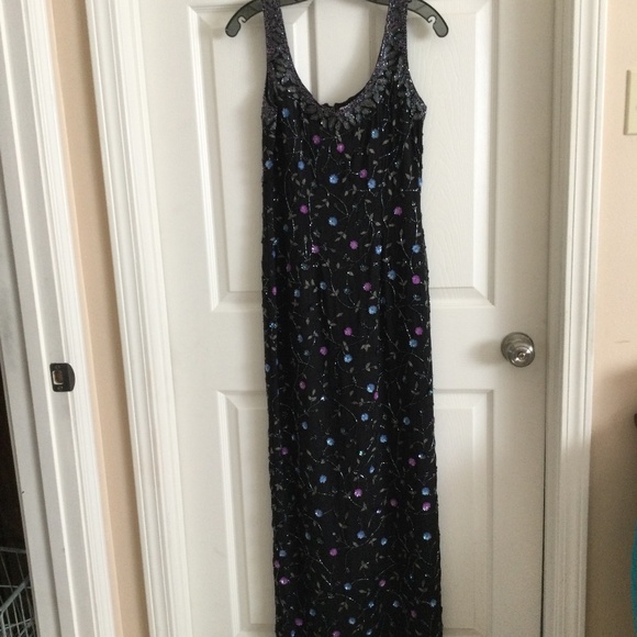 Papell Boutique Dresses & Skirts - Papell Boutique Evening Formal gown, size 6